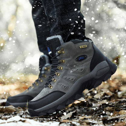 Robust hiking boots for men