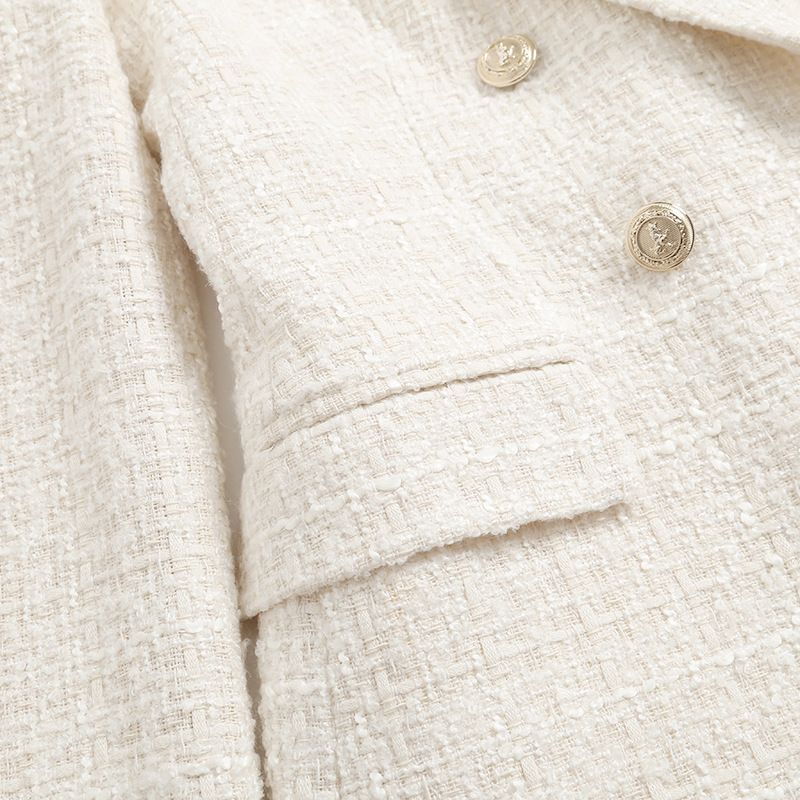 Women's Blazer with Pockets and Buttons