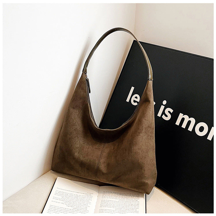 EVERA | Retro Matte Tote Bag