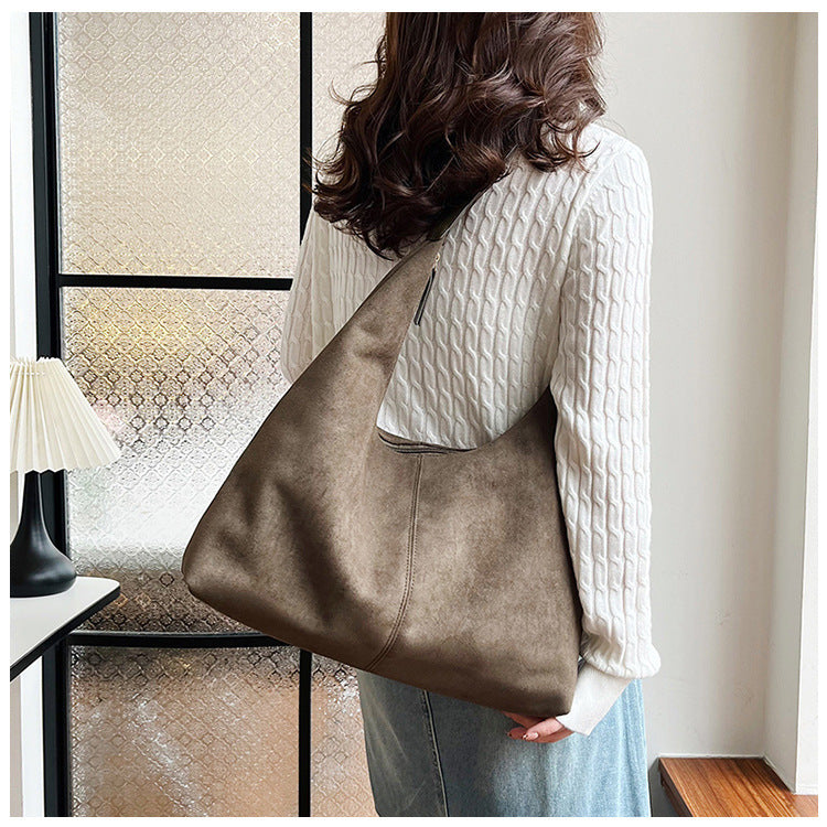 EVERA | Retro Matte Tote Bag