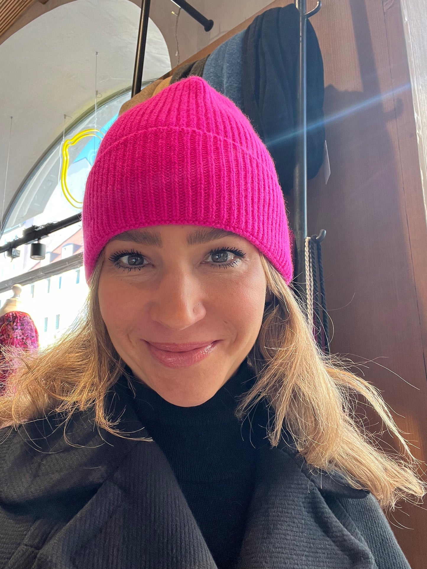 Cashmere beanie 'Lille' Poppy