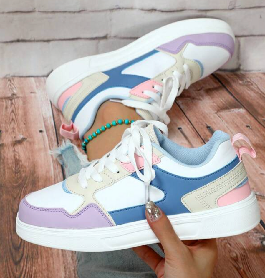 Comfortable Women's Casual Lace-Up Sneakers