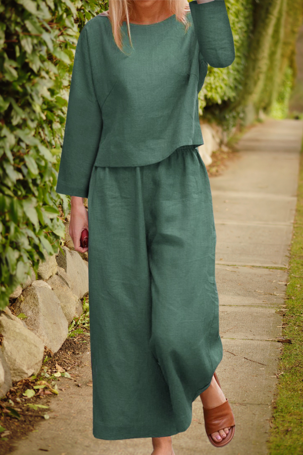 Ladies' 2 Piece Outfit with Long Sleeve Top and Wide Pants - BritishElegance