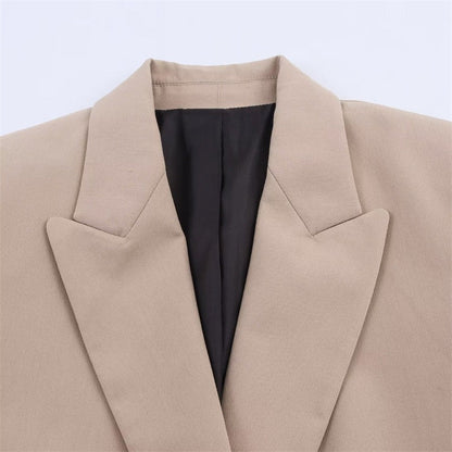 Jane | Women’s Hip-Length Wool Cape Coat – Loose Fit Design with Lapel Collar and Button Front for Stylish Outfits