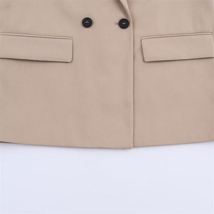 Jane | Women’s Hip-Length Wool Cape Coat – Loose Fit Design with Lapel Collar and Button Front for Stylish Outfits