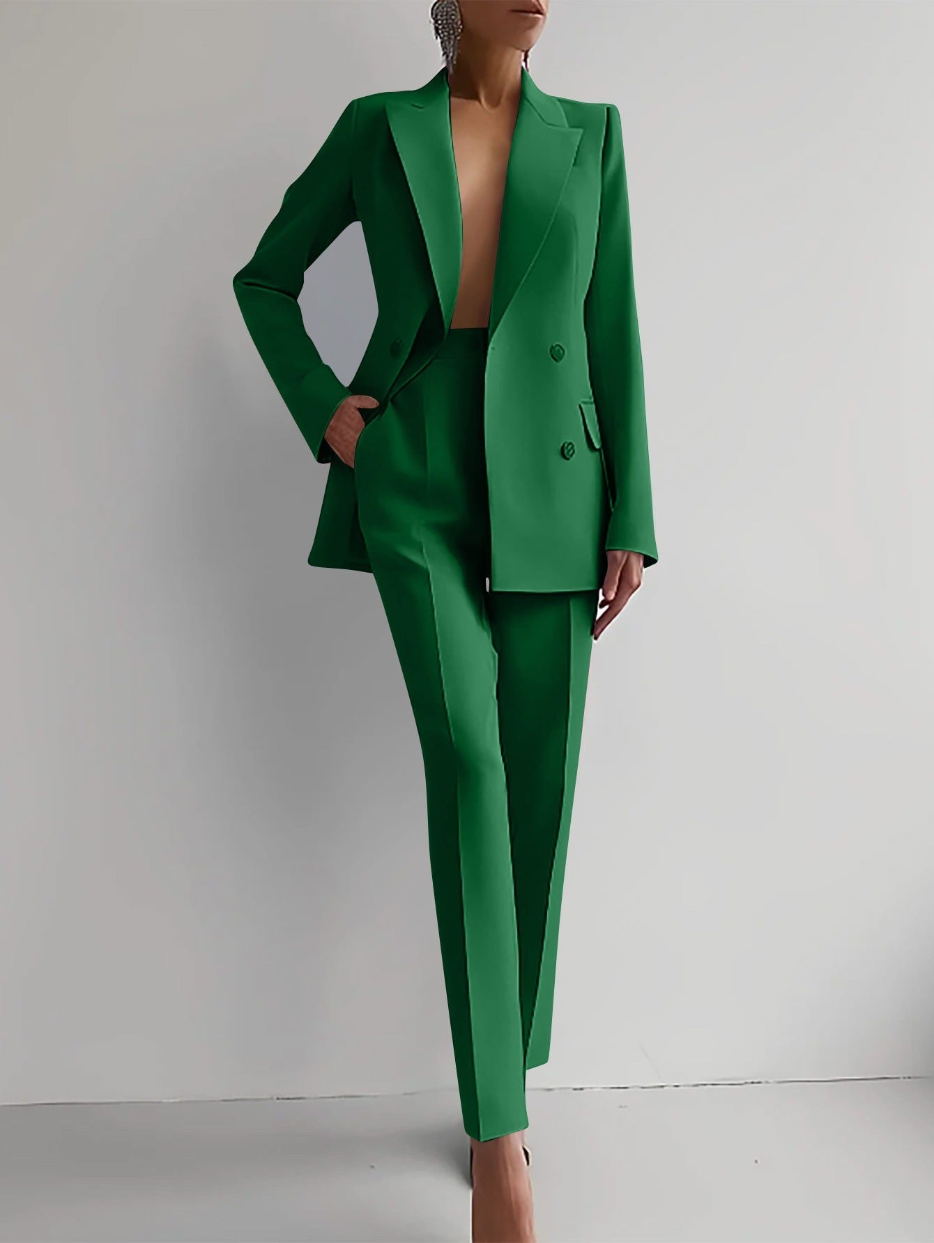 Classic Women's Workplace Suit Set