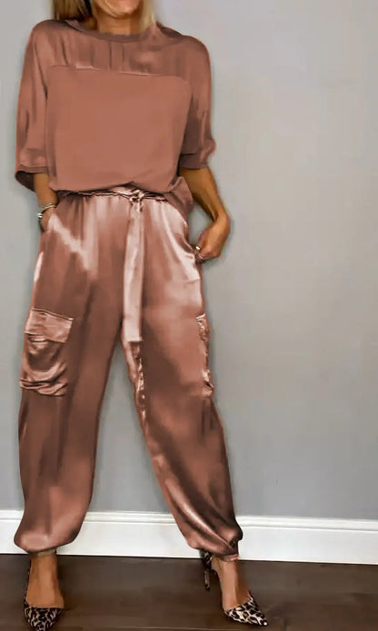 Ninalo Women's Two-Piece Suit with Short Sleeve Top and Pants