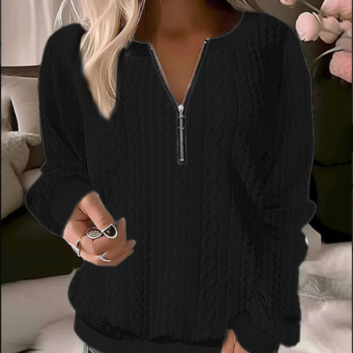 Knitted Sweater with Round Neck and Jacquard Pattern – Tessa