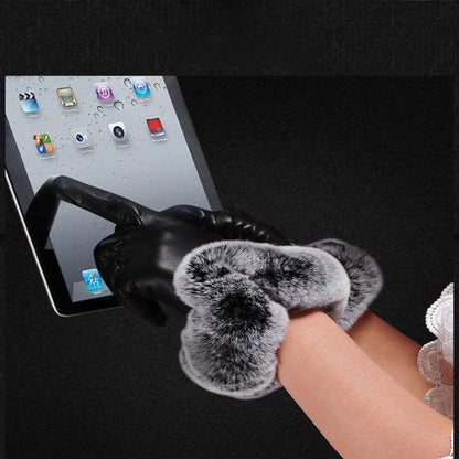Lotte | Stylish and warm leather gloves