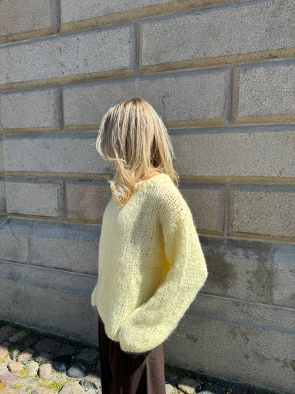 Luxe Comfortable Women's Sweater - Lunovia