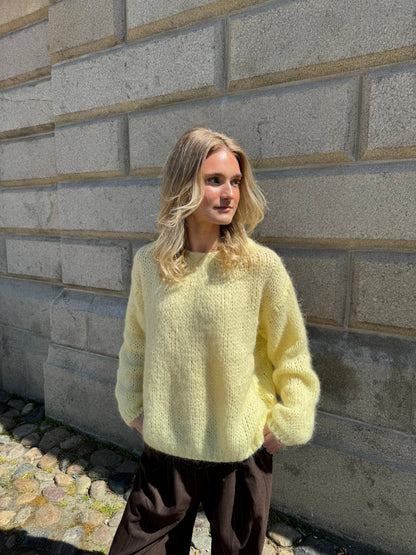 Luxe Comfortable Women's Sweater - Lunovia