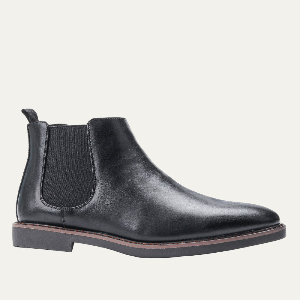 Men’s Polished Leather Chelsea Boots with Sleek Profile