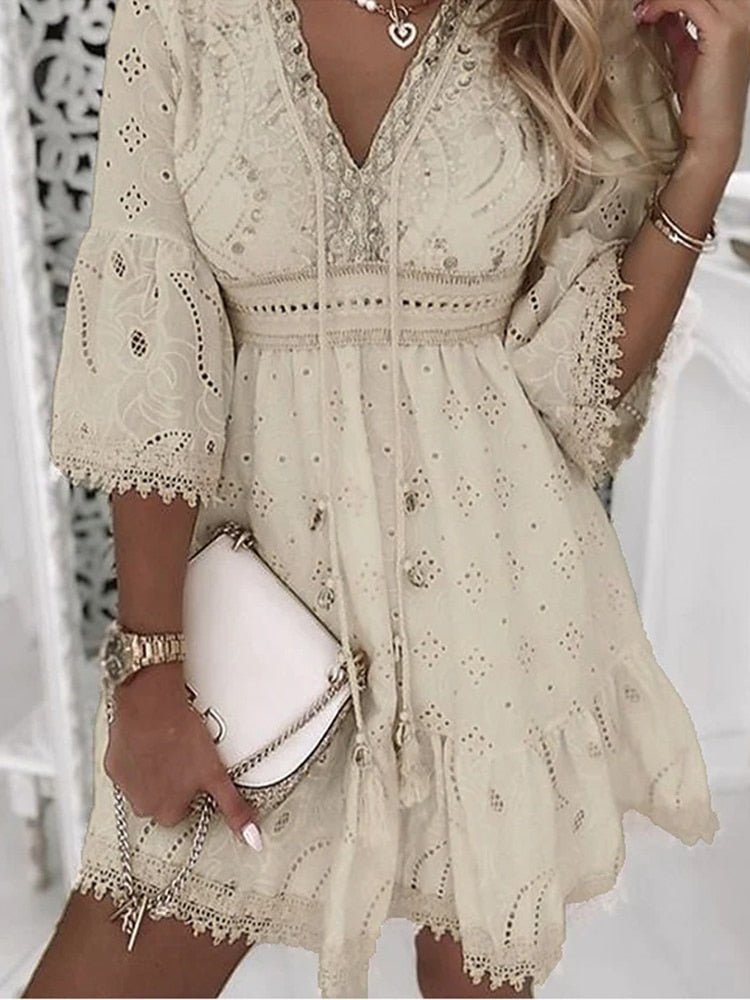 Women's Chic Summer Dress with Airy Fabric - BritishElegance