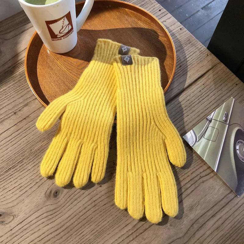 Nina | Warm and stylish knitted gloves for women