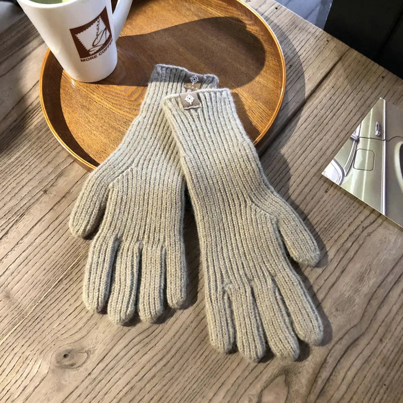 Nina | Warm and stylish knitted gloves for women