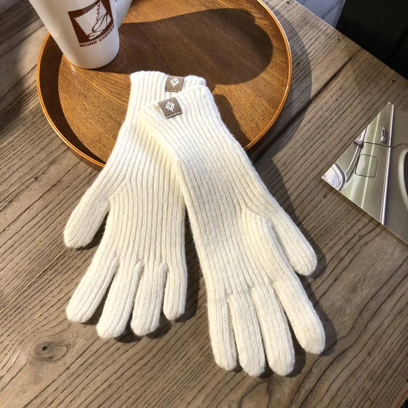 Nina | Warm and stylish knitted gloves for women
