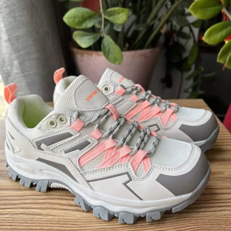 OrthoSupport Hiking Shoes