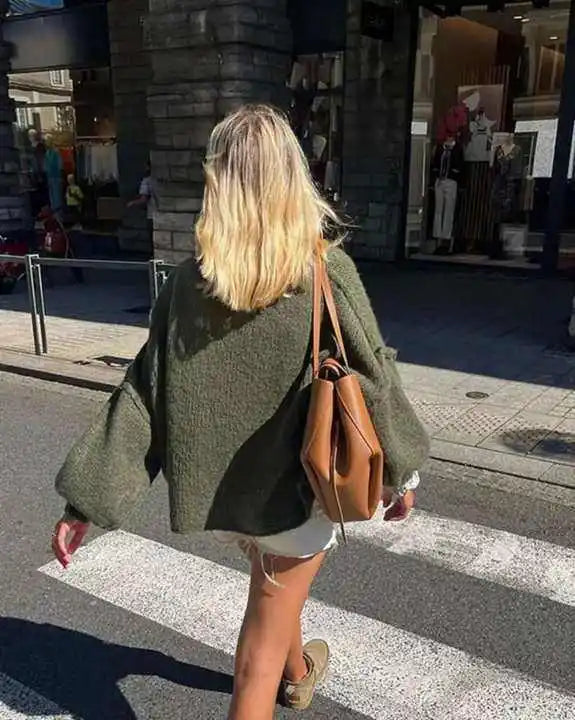 Oversized Knitted Women's Sweater - Mia