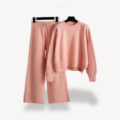 Women’s Knit Sweater & Pants Set