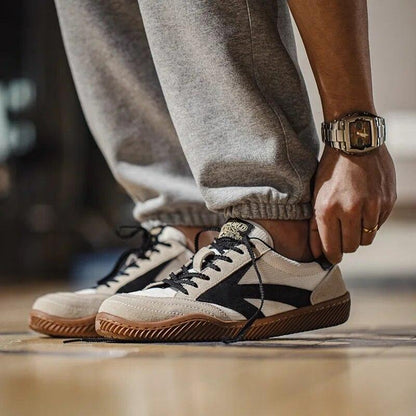 RetroStap Sneakers - Timeless Style and Modern Comfort