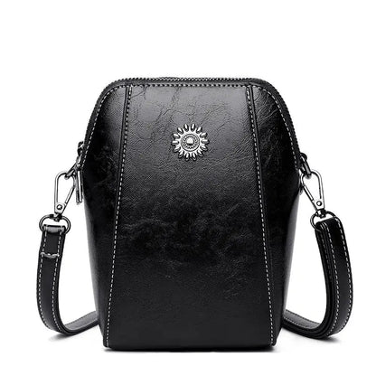 Lea | Elegant Leather Shoulder Bag – Chic, Compact & Effortlessly Refined