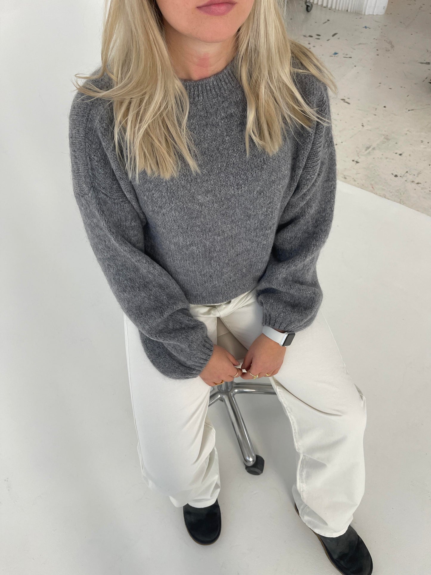 Soft Women's Sweater with Relaxed Fit - Aurena