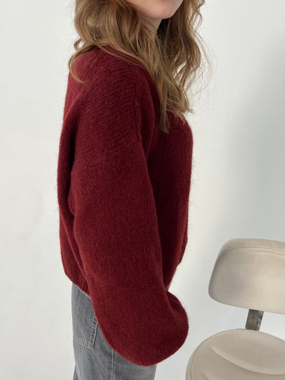 Soft Women's Sweater with Relaxed Fit - Aurena