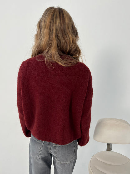 Soft Women's Sweater with Relaxed Fit - Aurena