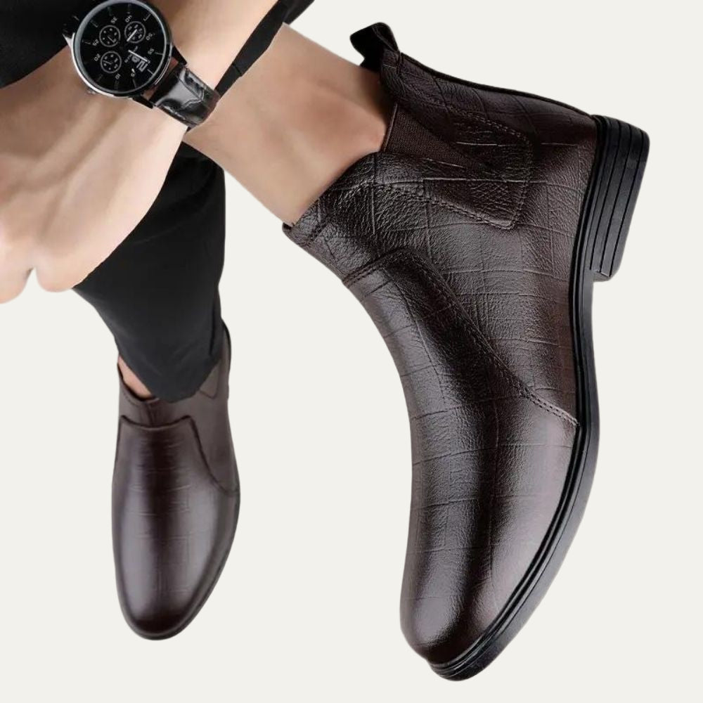 Men’s Smooth Leather Chelsea Boots with Tan Welt