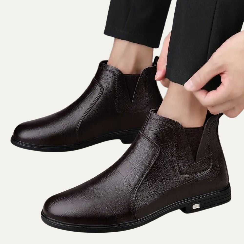 Men’s Smooth Leather Chelsea Boots with Tan Welt