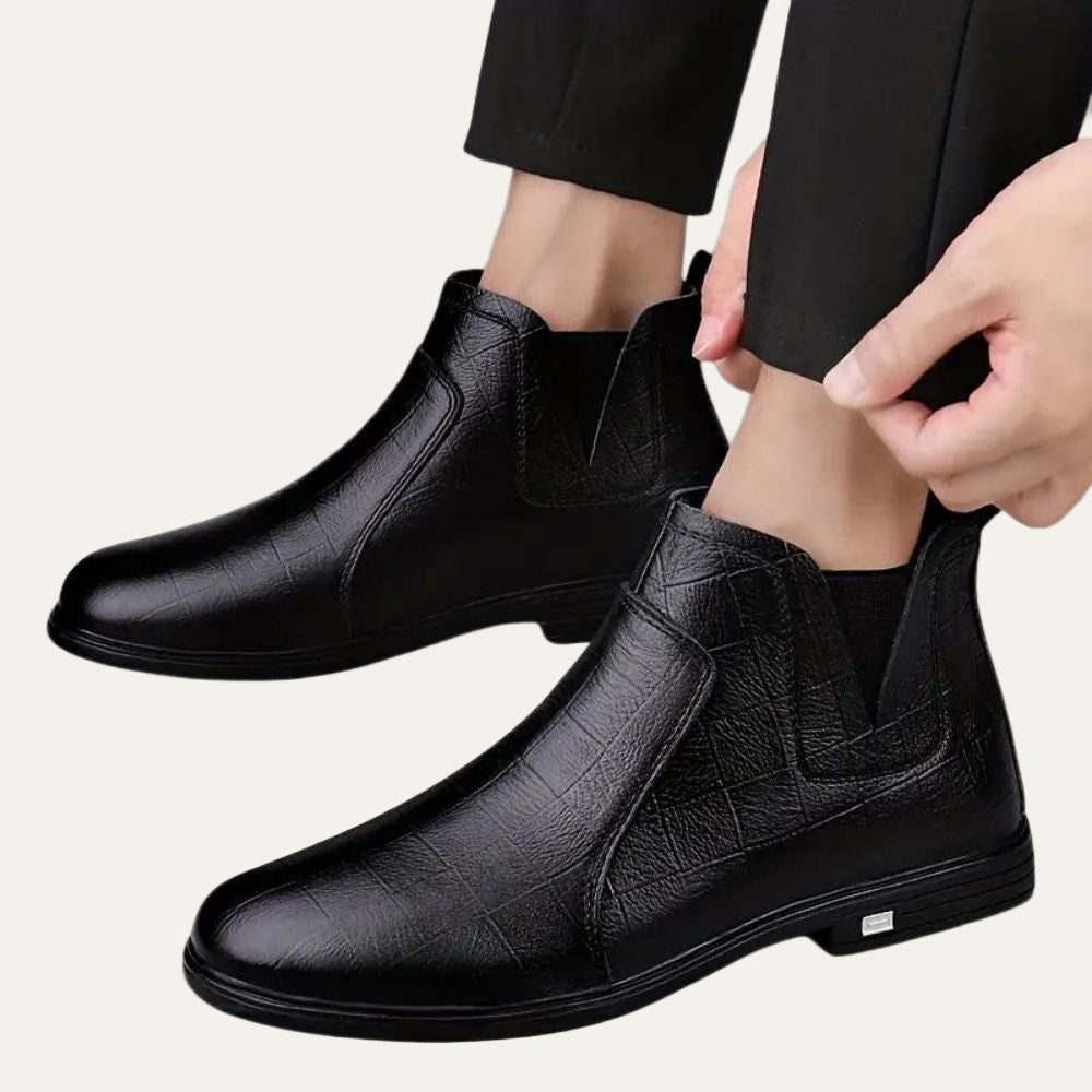 Men’s Smooth Leather Chelsea Boots with Tan Welt