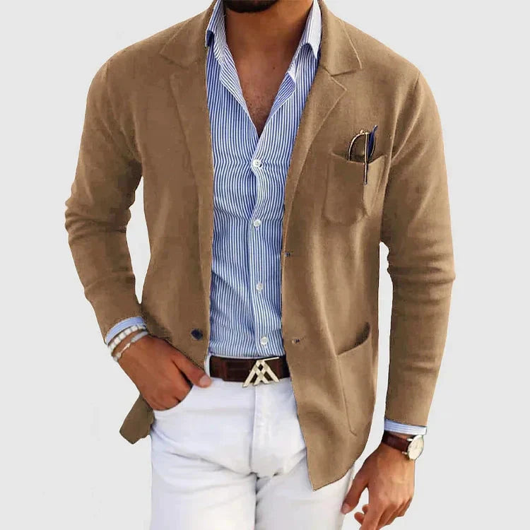 Men’s Classic Trucker Style Denim Jacket with Pockets