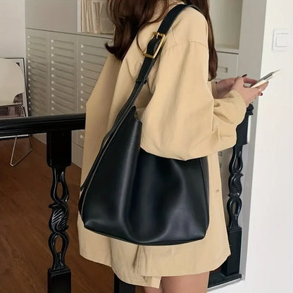 Stylish Shoulder Bag for Everyday Use - Luxe Everyday