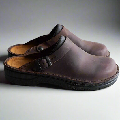Classic Clogs for Women with Adjustable Buckle – Comfortable Closed Toe Footwear