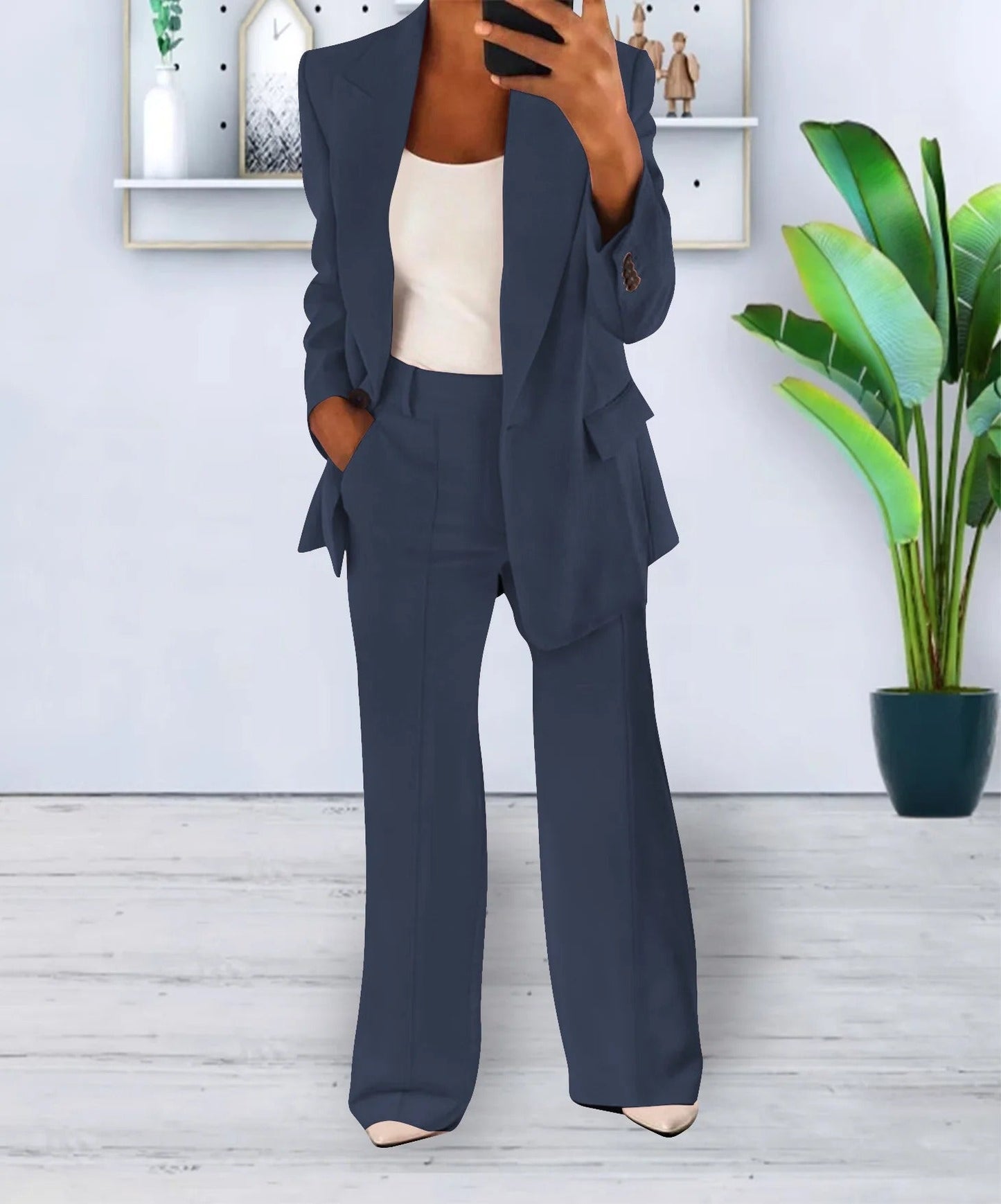 Classic 2-Piece Women's Office Suit Set