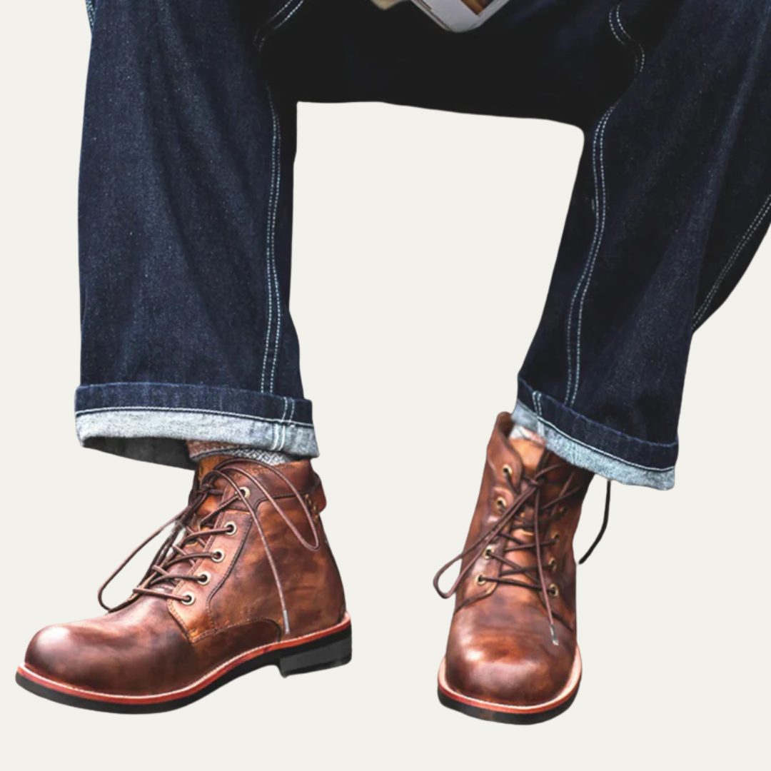 Men’s Classic Leather Lace-Up Boots