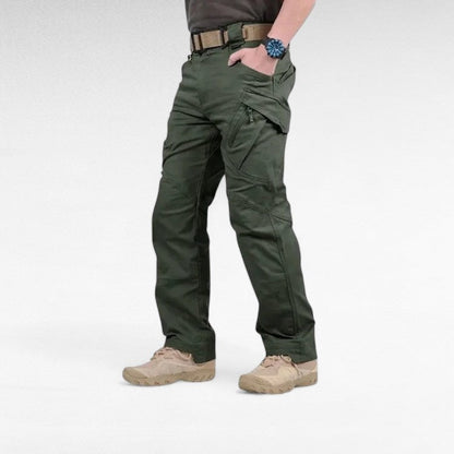 Waterproof Tactical Trousers – Multi-Pocket, Reinforced, Built for the Outdoors