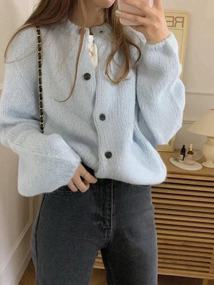 Women's Knitted Cardigan - Nova