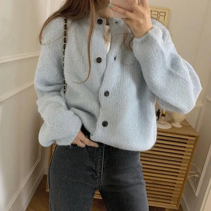 Women's Knitted Cardigan - Nova