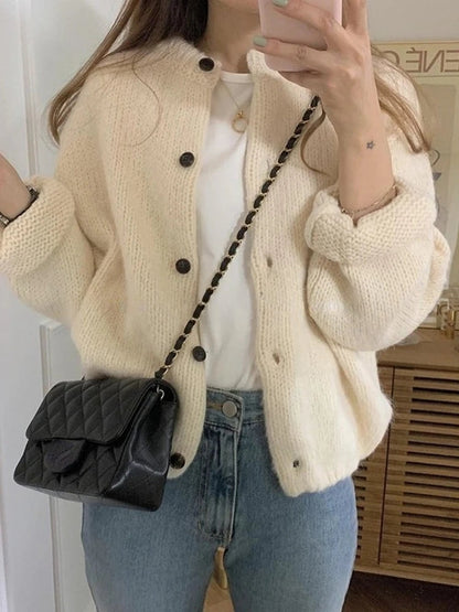 Women's Knitted Cardigan - Nova