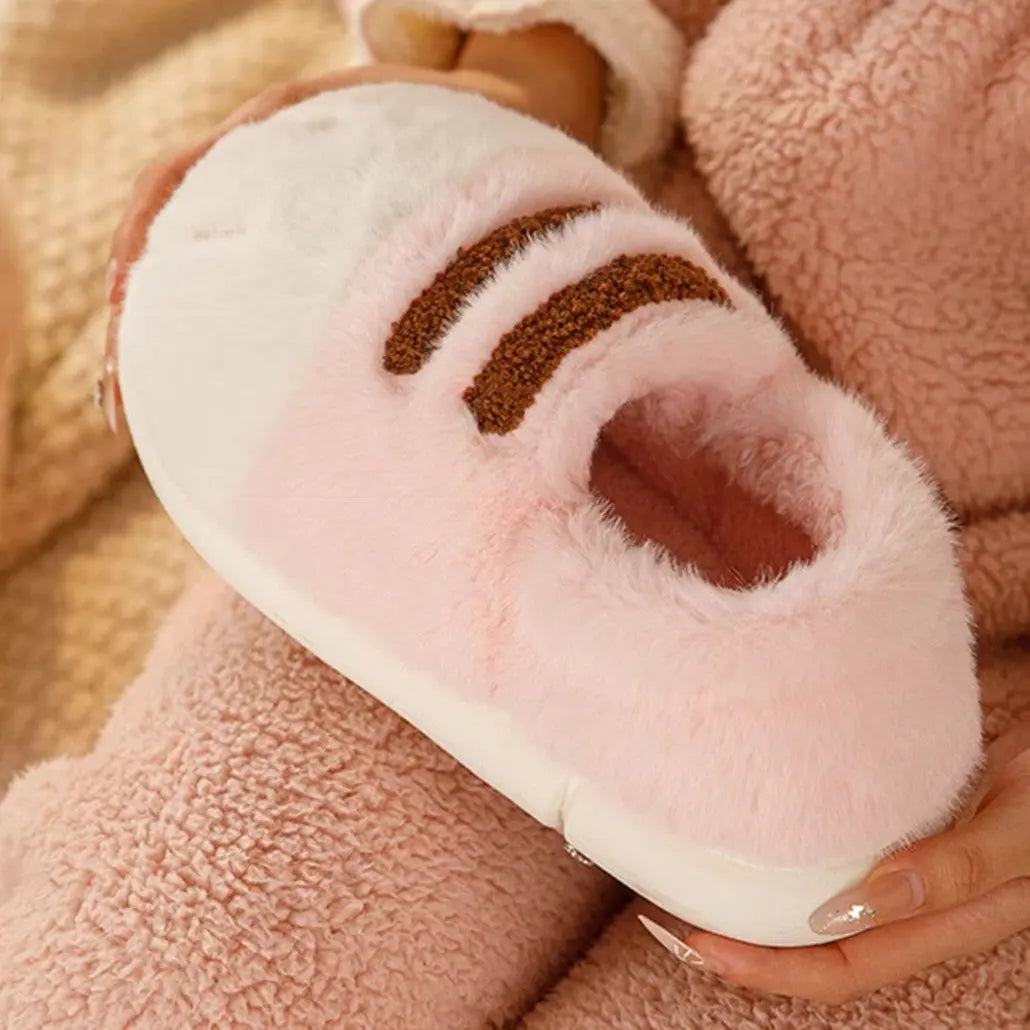 Pawdia | Cat Paw Slippers – Ultra-Soft Plush Animal Paw Slippers for Women & Men